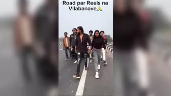 A Group Of Indians Filmed A Video On A Busy Highway