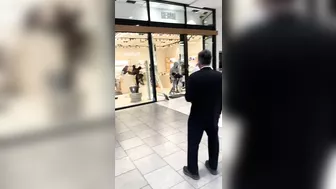 A Group Of Thieves Robbed The Rebag Store In Santa Anita