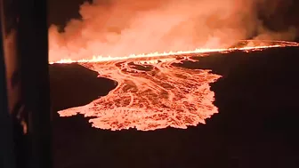 Icelandic Volcano Spews Glowing Lava
