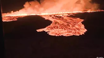 Icelandic Volcano Spews Glowing Lava