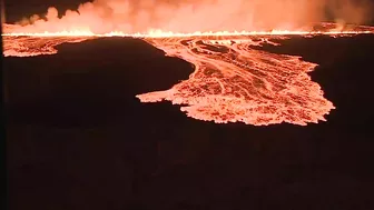 Icelandic Volcano Spews Glowing Lava
