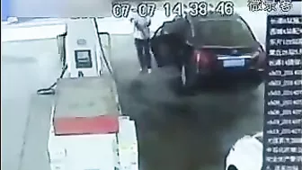 Idiot Gets Burned When He Sprays Gas Station Attendant With Oil