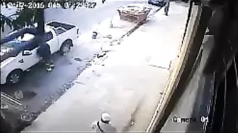 Instant Karma For The Robber