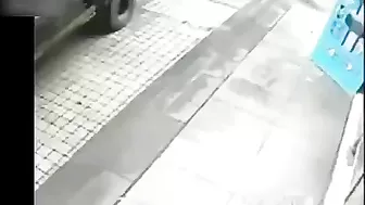 Instant Karma For Those Who Slash Their Tires