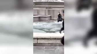 Italian Police Meet With African Migrants