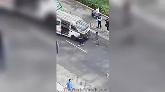 Man Gets Into Argument With Crazy Woman And Her Even Crazier Driver