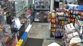 Man Survives Knife Attack With Cat-like Reflexes