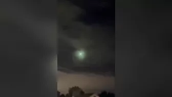 Meteor Lights Up Sky Over Türkiye
