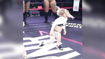 Dwarf Ring Girl Makes Up And Wins
