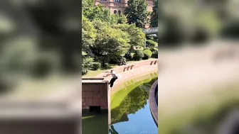 Parkour Idiot Training On The Roof