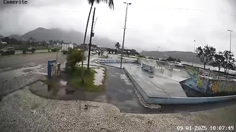 Private Plane Overshoots Runway And Explodes In Ubatuba