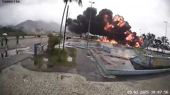 Private Plane Overshoots Runway And Explodes In Ubatuba