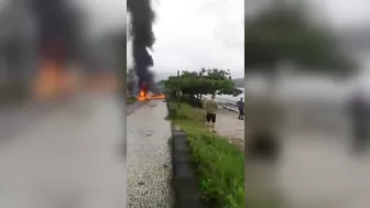 Private Plane Overshoots Runway And Explodes In Ubatuba