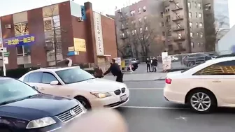 Fight With Baseball Bats In Flushing, Queens