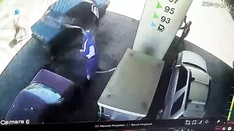 The Victim Reacted Quickly And Pointed The Gas Pipe At The Robber