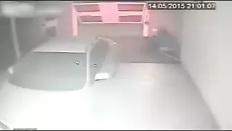 Robber Trying To Rob And Deliver Justice