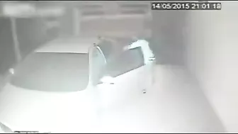 Robber Trying To Rob And Deliver Justice