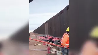 Go To The United States Over The Wall
