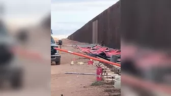 Go To The United States Over The Wall