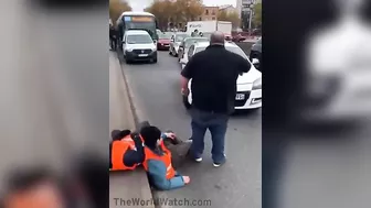 The Short-lived But Powerful Big-man Effect And Protesters