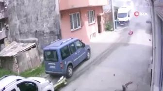 Small Plane Crashes Into Residential Area