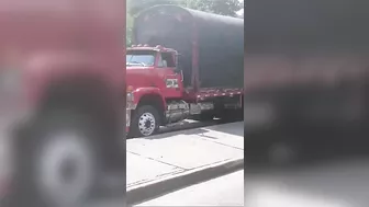 Colombian Thief Flees Police Pursuit