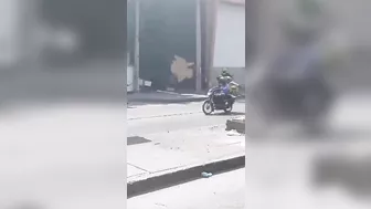 Colombian Thief Flees Police Pursuit