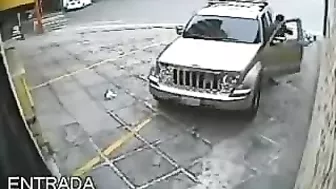 Thief Shot Dead While Stealing Car