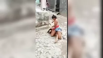 Fierce Fight Between Topless Girls In Philippines