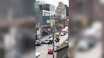 Toronto Police Hunt For Suspect