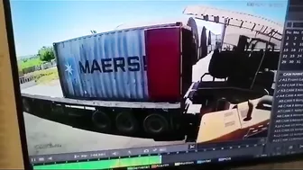 Truck Driver Plays Prank On Forklift Driver
