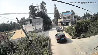 A Typical Day On The Streets Of China