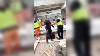 Madman Tries To Fight Construction Worker