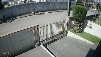 The Ruthless Idiot Punched The Old Guy Unconscious
