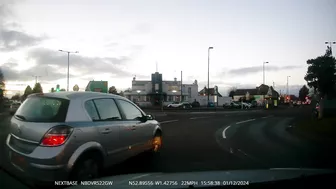 Why Can't People Stay In Their Lane At Roundabouts?