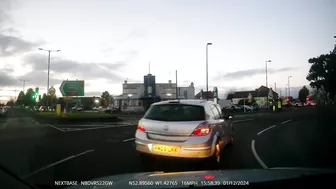 Why Can't People Stay In Their Lane At Roundabouts?