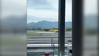 Wilde's Video Shows A Boeing 757 Broken In Half