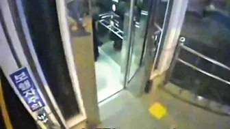 A Disabled Man Fell Into The Elevator And Died In Despair