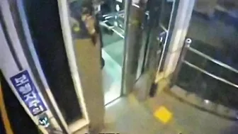 A Disabled Man Fell Into The Elevator And Died In Despair