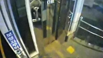 A Disabled Man Fell Into The Elevator And Died In Despair