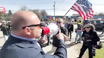 Alex Jones Drives A Cybertruck To Counter Anti-Elon Protests