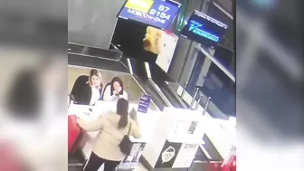 An Elderly Passenger Mistook The Baggage Carousel For A Moving Walkway