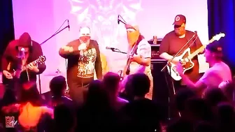 Singer Of Canadian Punk Band Deals With Nazis In Audience