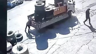 Deadly And Ugly Forklift Tire Accident In China