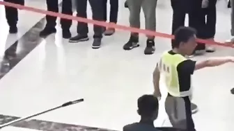 China Has A Real Airport Security Ninja