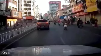 Crazy Policeman Hits Chinese Girl With Moped