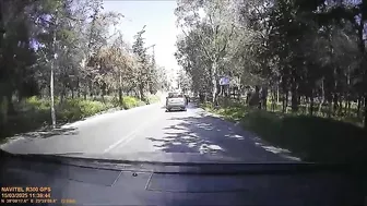 Drive In The Opposite Direction To Overtake Everyone