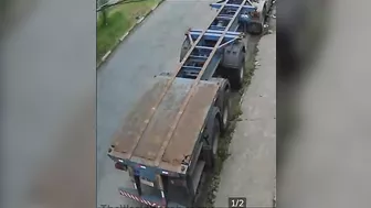 Girl Commits Suicide On New Motorcycle For The First Time