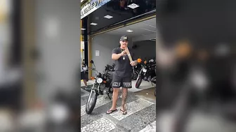 This Has To Be The Funniest Thing I've Seen Today.