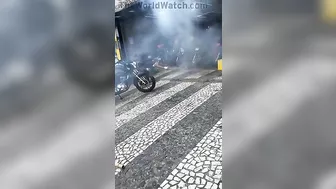 This Has To Be The Funniest Thing I've Seen Today.